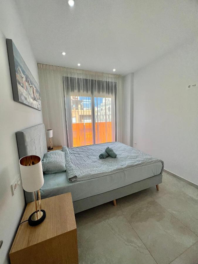 Silvia Luxury Apartment Torrevieja Exterior photo